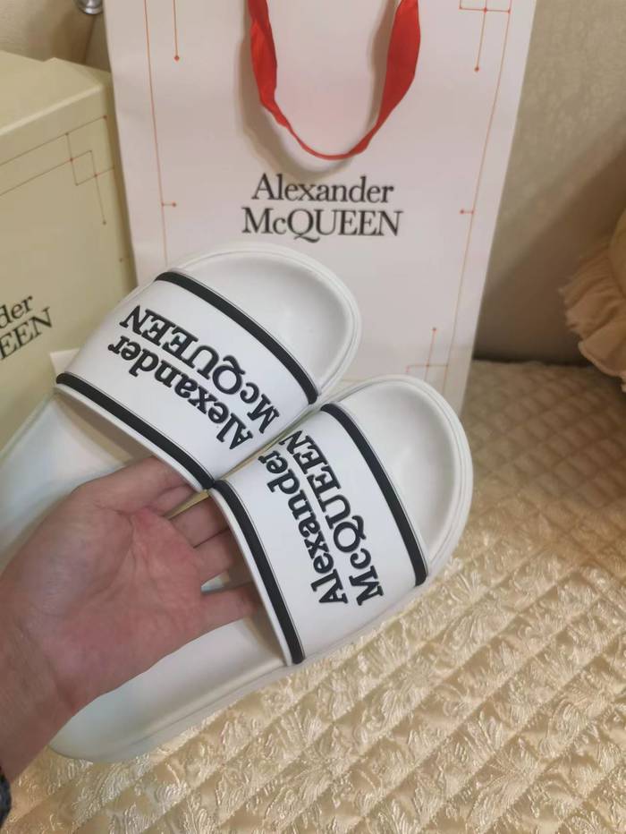 Alexander Mcqueen Shoes AMS00001